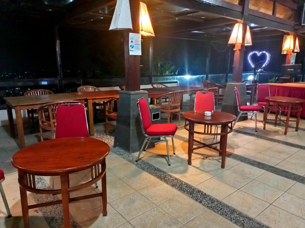 Alfa Resort Hotel And Conference Puncak Eksteriør billede