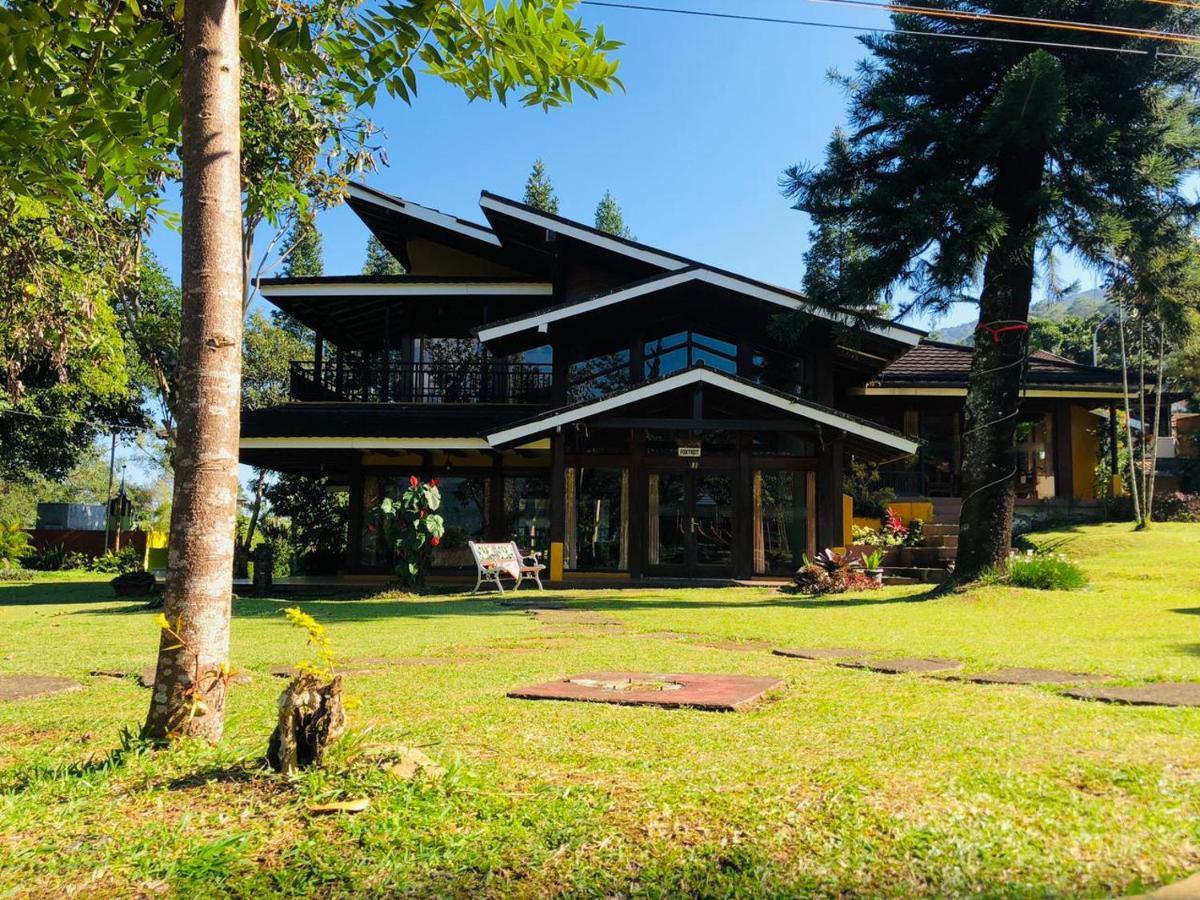 Alfa Resort Hotel And Conference Puncak Eksteriør billede