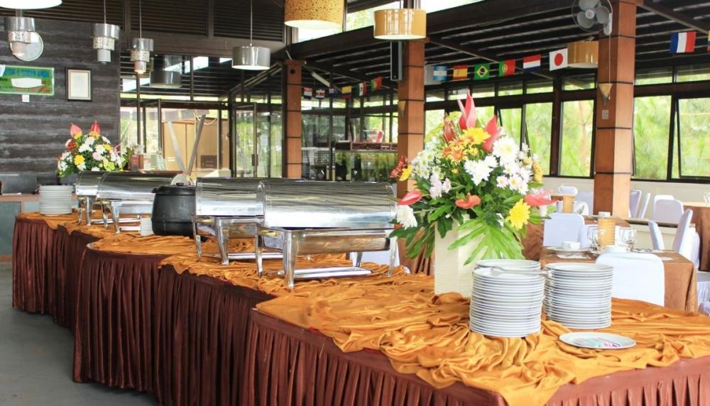 Alfa Resort Hotel And Conference Puncak Eksteriør billede